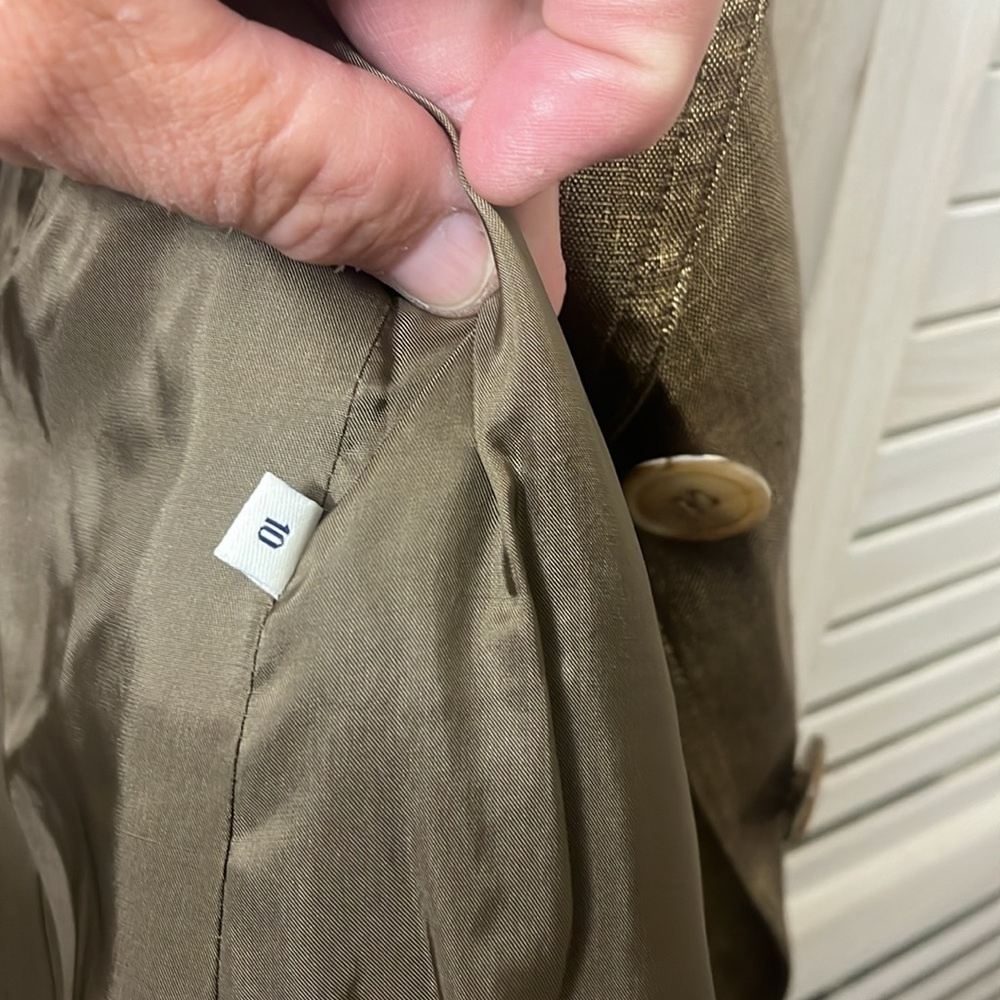 Doncaster Signature Metallic Gold Linen Blazer. Size 10 - Picture 9 of 12